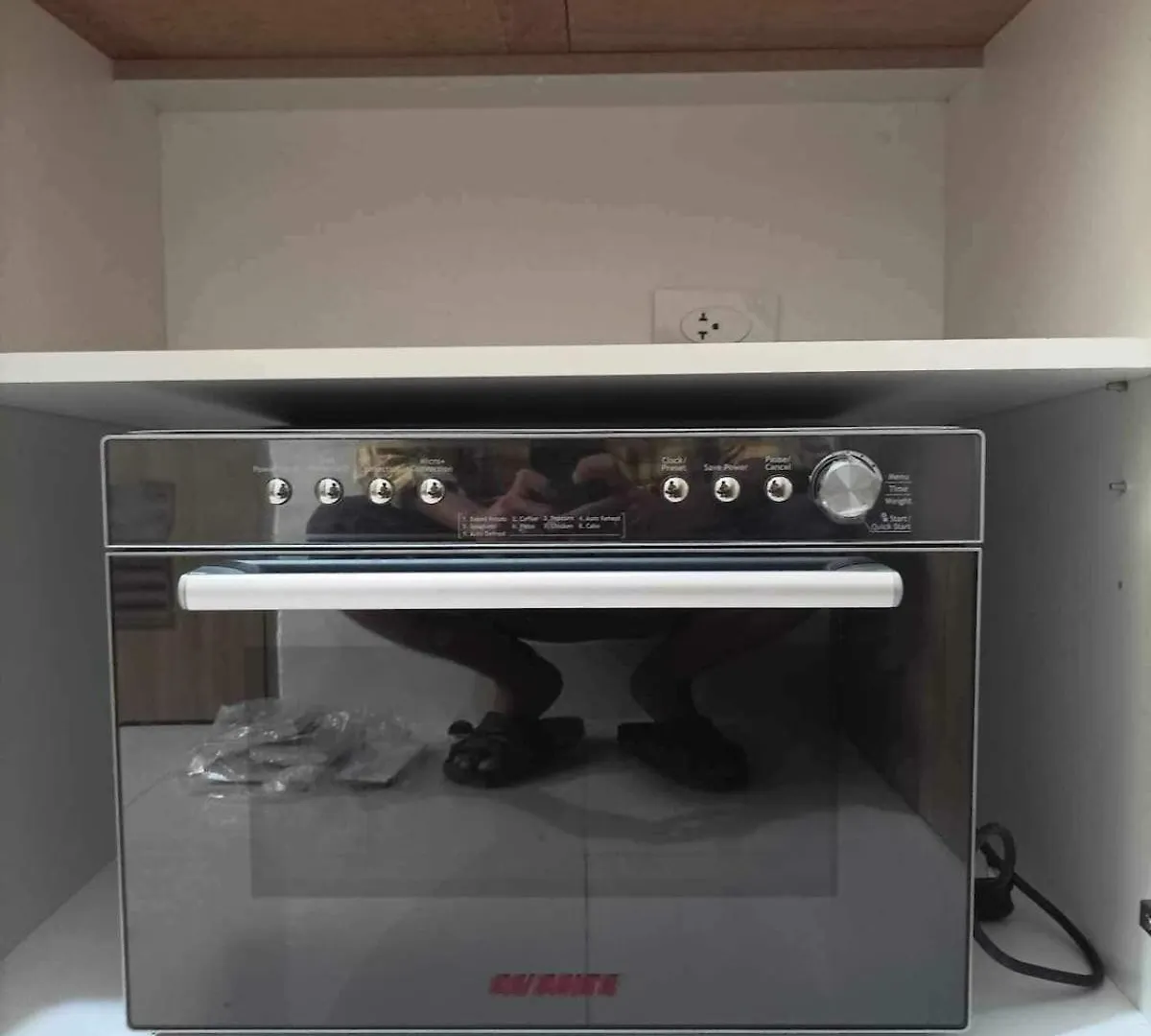 Entire Unit With Wifi And Netflix, Behind Sm Sucat Apartment Manila