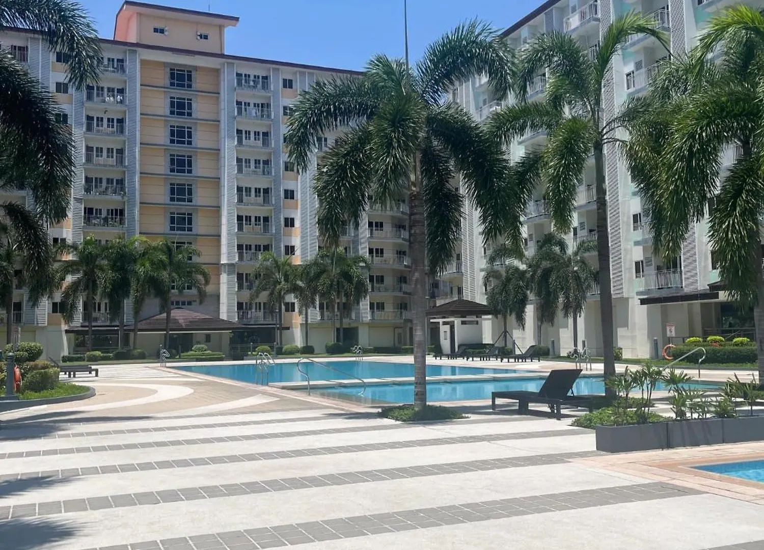 شقة Entire Unit With Wifi And Netflix, Behind Sm Sucat مانيلا