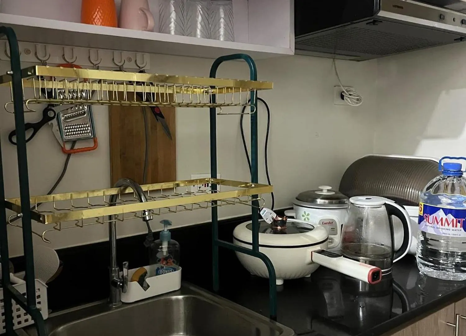 شقة Entire Unit With Wifi And Netflix, Behind Sm Sucat مانيلا الفلبين